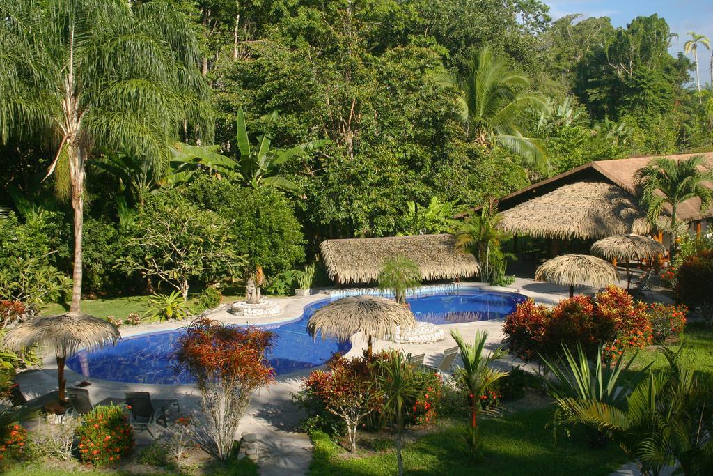 Hotel Suizo Loco Lodge & Resort Cahuita Bagian luar foto