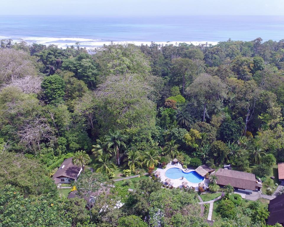 Hotel Suizo Loco Lodge & Resort Cahuita Bagian luar foto