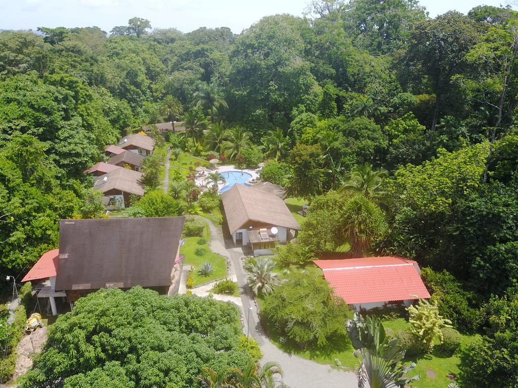 Hotel Suizo Loco Lodge & Resort Cahuita Bagian luar foto